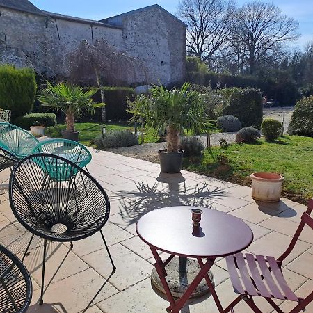 Chambre D'Elisabeth A La Ferme Montepilloy Luaran gambar