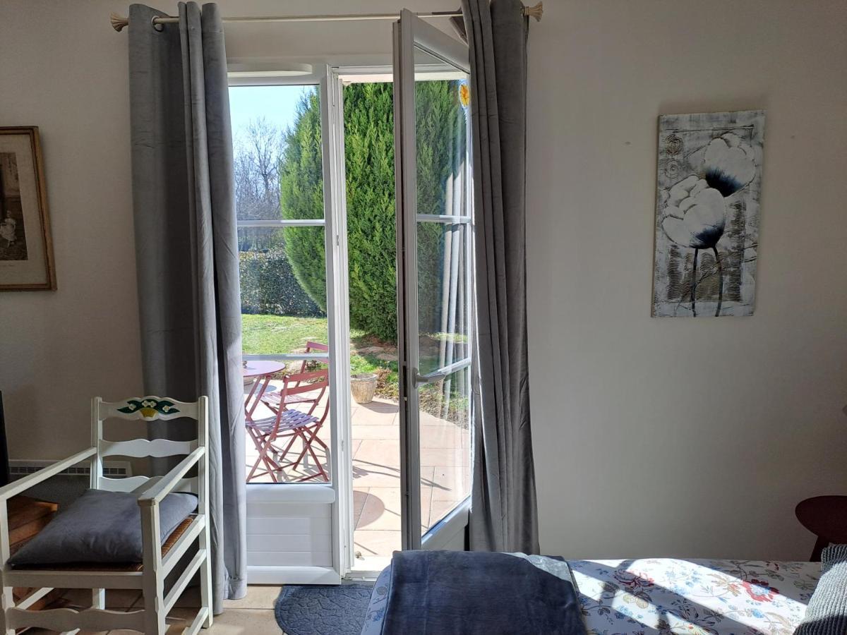 Chambre D'Elisabeth A La Ferme Montepilloy Luaran gambar